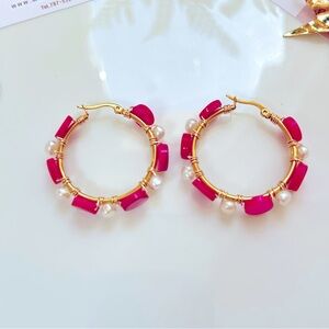 1.5” Gold Hoop Earrings with Fuchsia Mother of Pearl & Freshwater Pearls